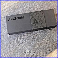 Arcform Slimfoot Titanium/carbon fiber S35VN Blade