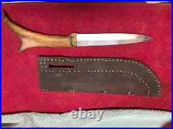 Contemporary Trapper Knife with Handmade Sheath