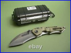 Dwaine Carrillo / Airkat Knife Custom Cobra Mod 6 Button Lock / Green G10 / Case