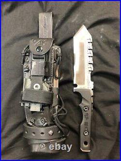 Dwaine Carrillo Airkat Knives Apache 11 Tanto Tactical Foced Blade Knife Set