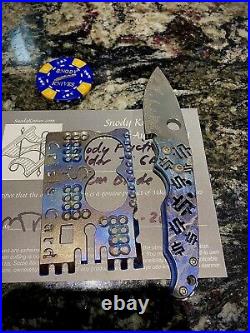 Snody titanium knife and crisis card