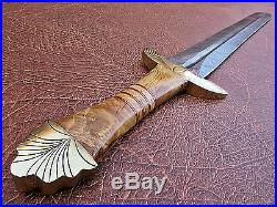 Super Cutlery handmade Damascus Defender Sword, Brass Bolster and Olive Handle